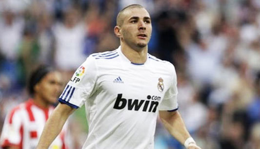 ซันแฉ!เบนเซม่าส่งรูปโป๊หาสาววัย14ปี