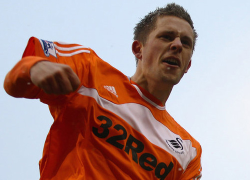 หงส์แดง จ้องตะขรุบ ซิกูร์ดส์สัน เข้ารัง