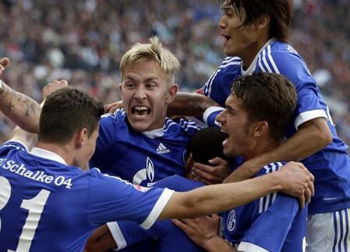 ราชันสีน้ำเงินเบียดชนะฮันโนเวอร์สุดมันส์5-4