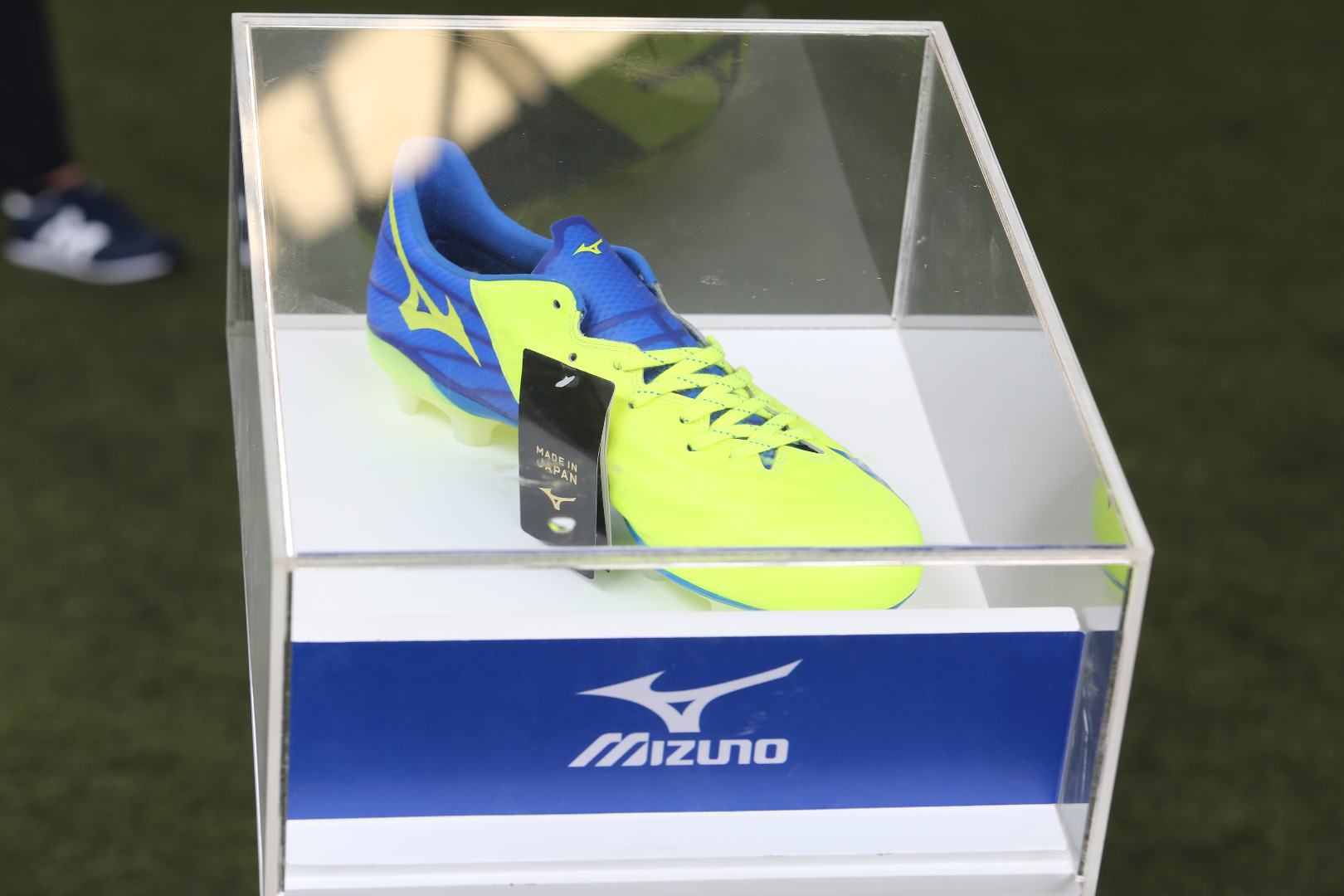  MIZUNO รุ่น "Rebula 3"