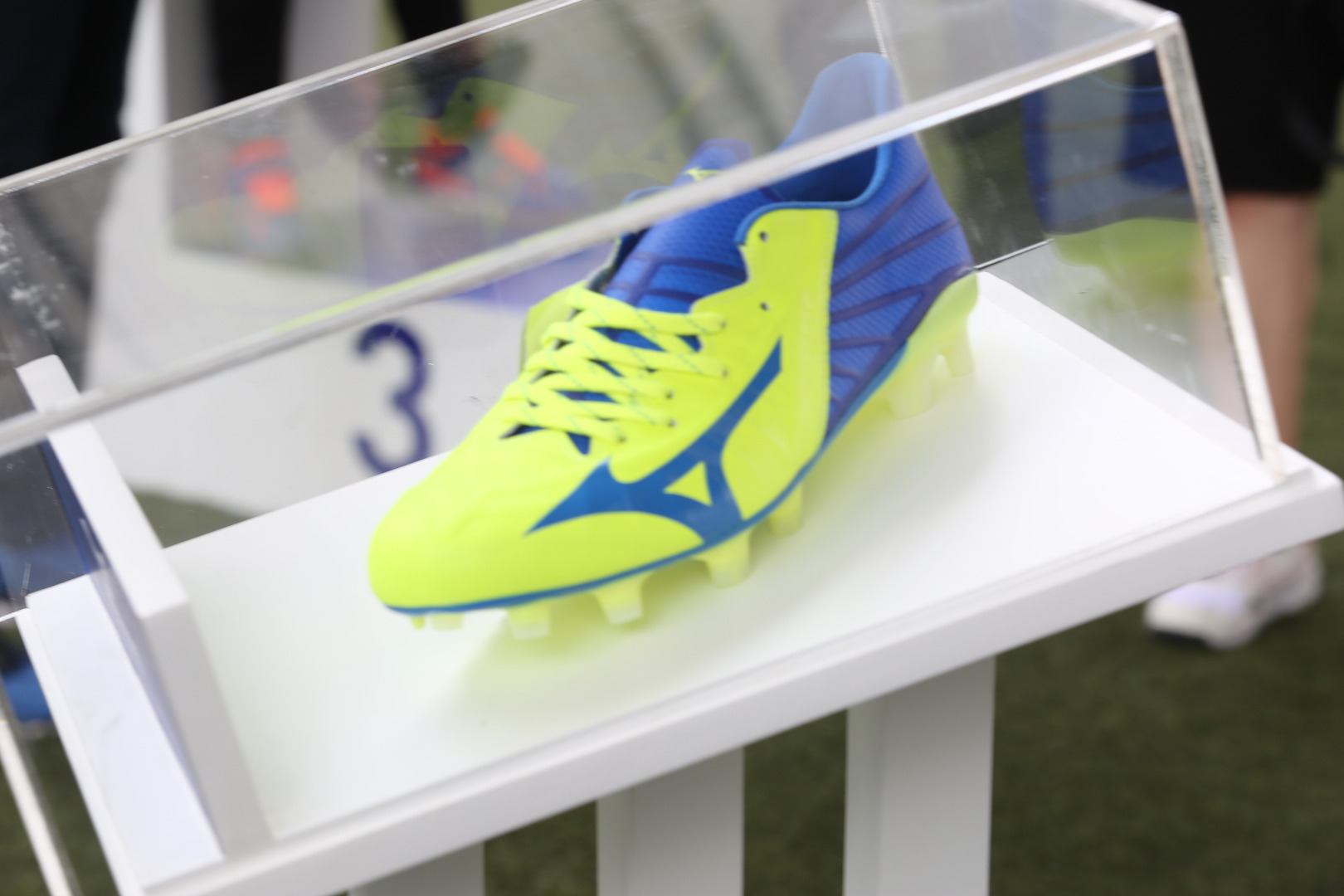  MIZUNO รุ่น "Rebula 3"