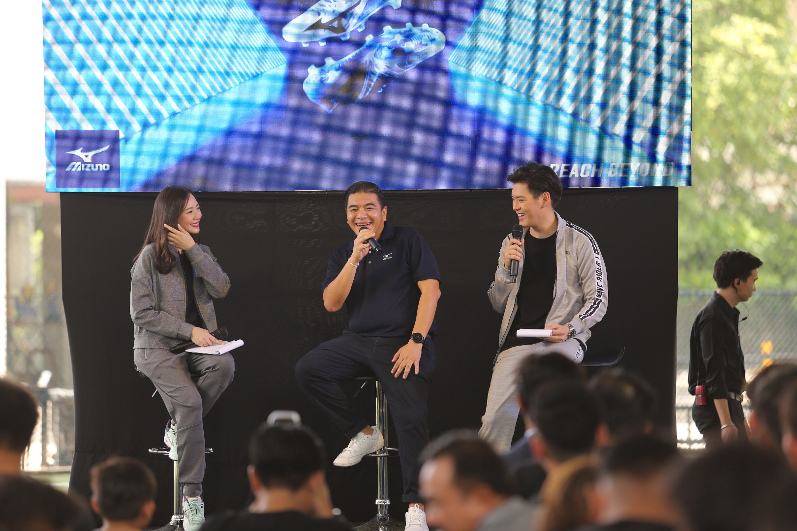  MIZUNO รุ่น "Rebula 3"