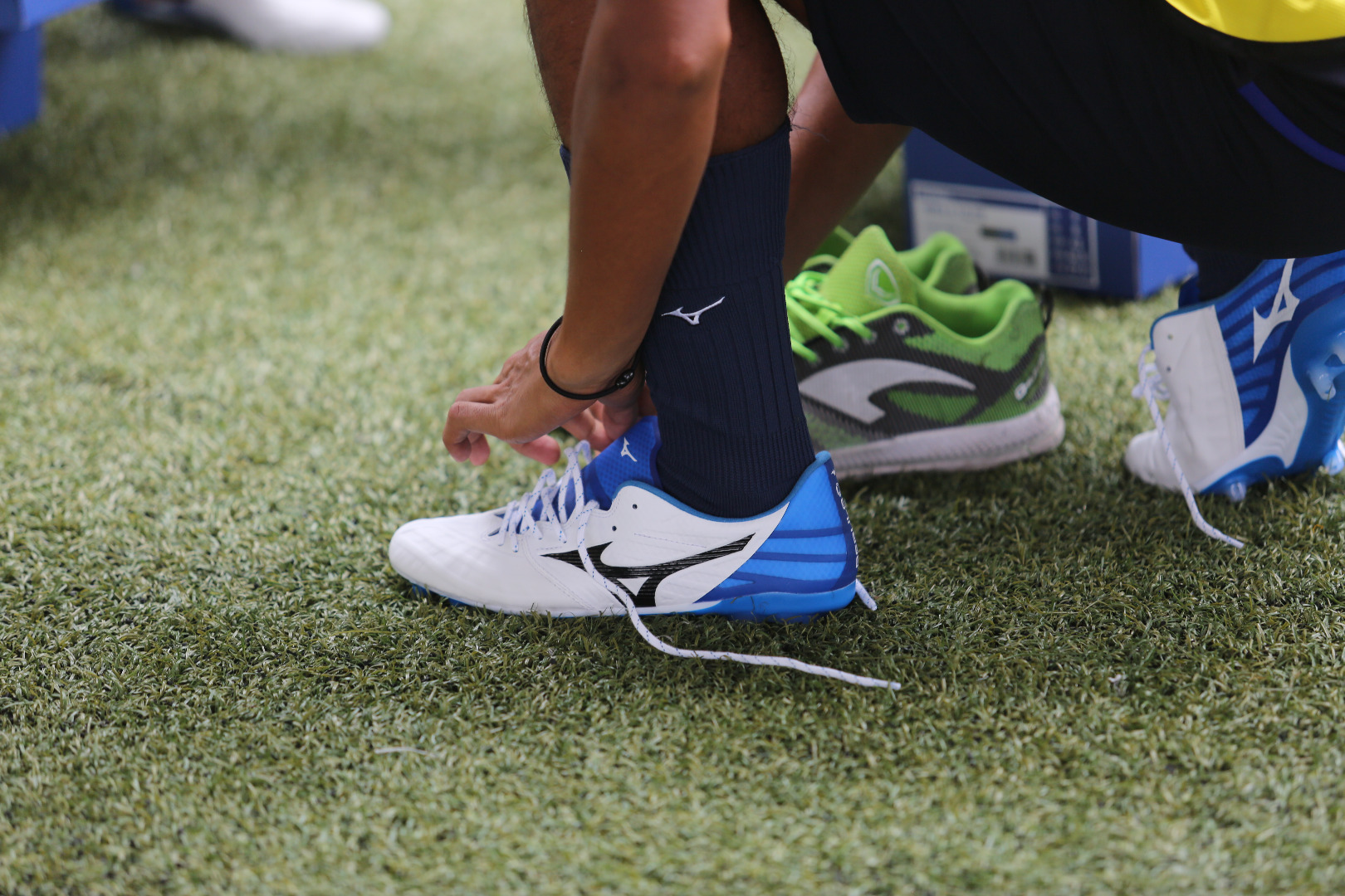  MIZUNO รุ่น "Rebula 3"