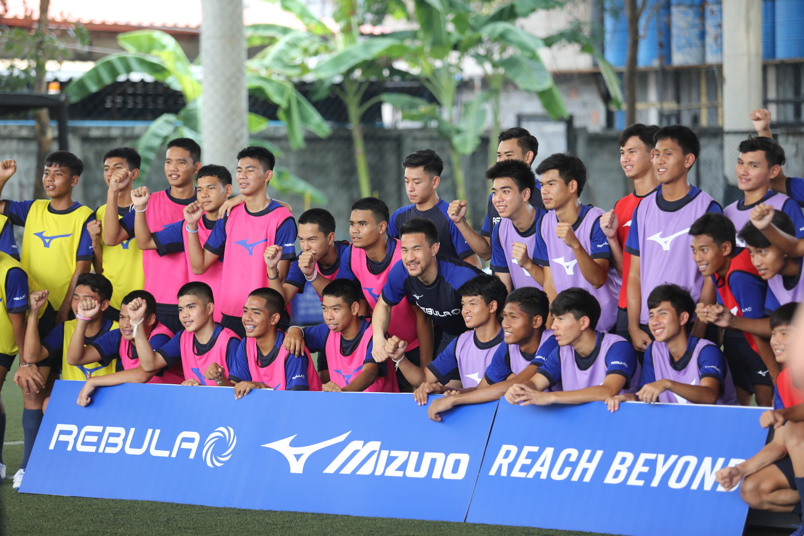  MIZUNO รุ่น "Rebula 3"