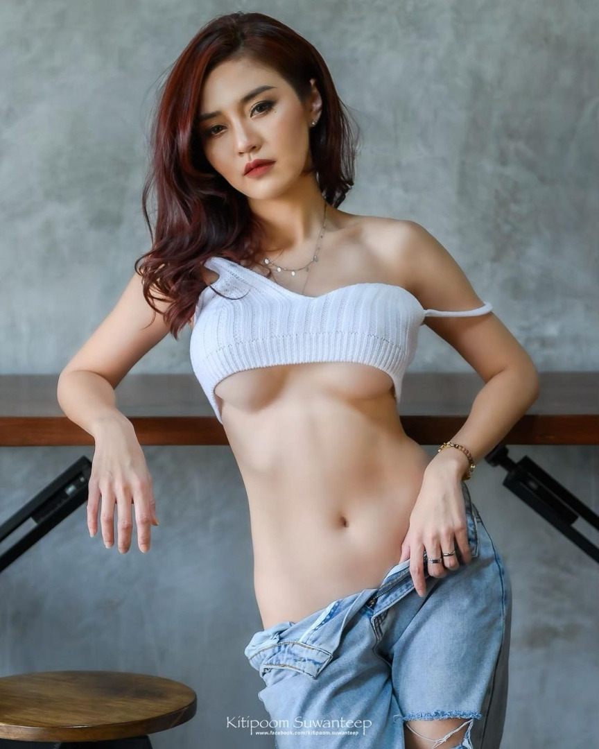 เฟส บุ๊ค เชอ รี่ สามโคก