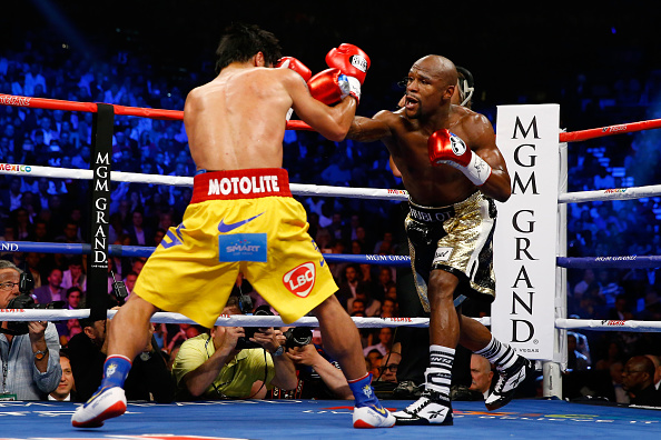 ประมวลภาพ ฟลอยด์ ชนะ ปาเกียว