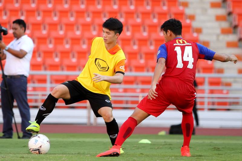 ทีมชาติไทยซ้อม