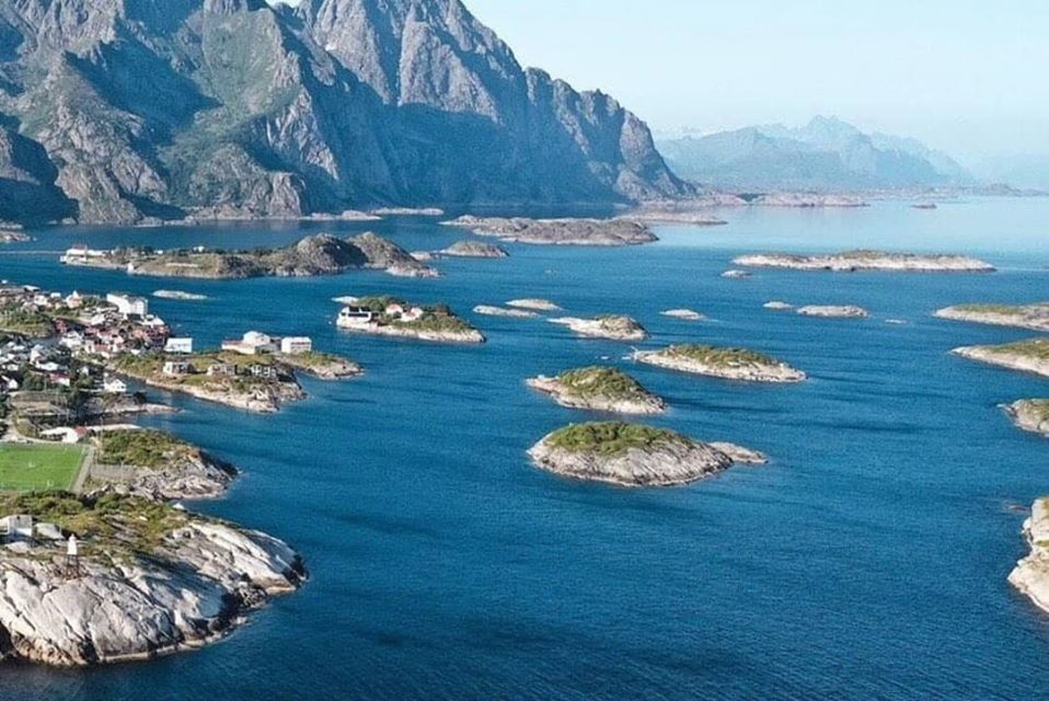 "เฮนนิงสวาร์ สเตเดี้ยม"(Henningsvær Stadion)