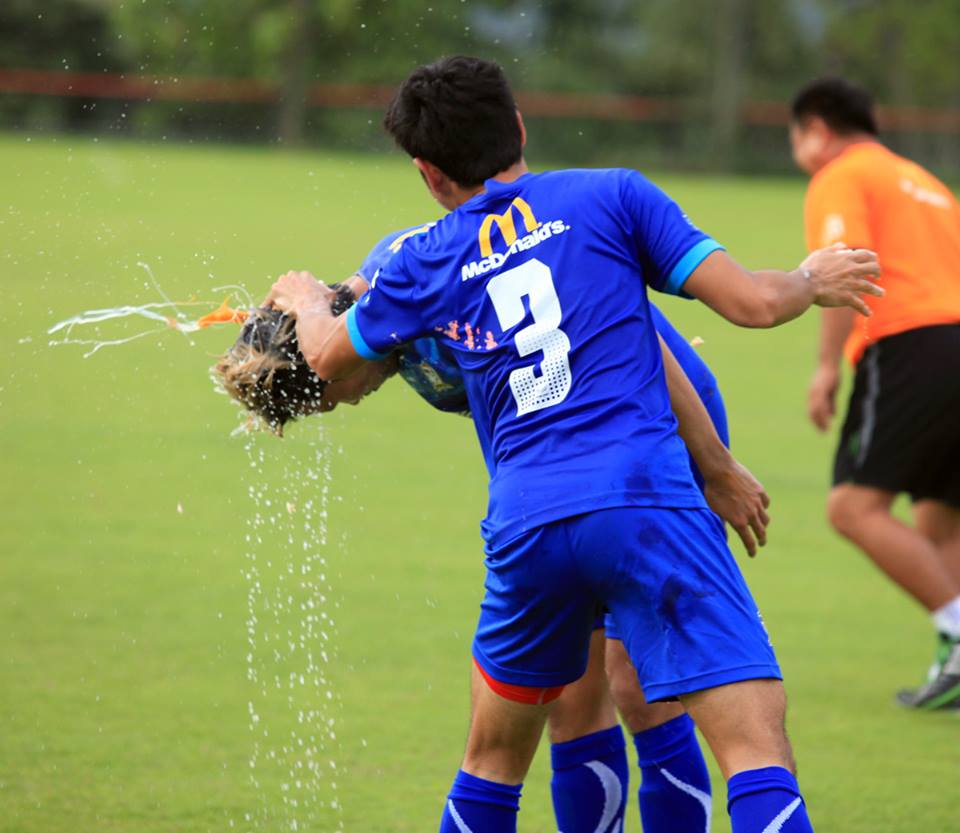 ทีมชาติไทยซ้อม