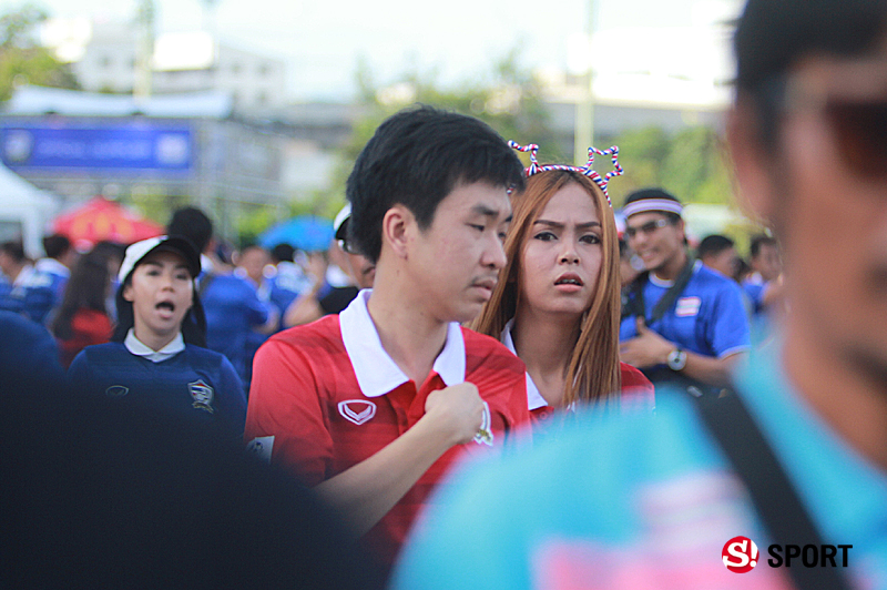 แฟนบอลสาวไทยน่ารัก