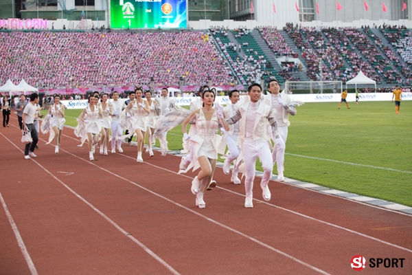 ภาพฟุตบอลประเพณี ธรรมศาสตร์ - จุฬาฯ