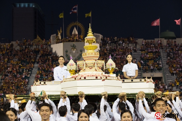 ภาพฟุตบอลประเพณี ธรรมศาสตร์ - จุฬาฯ