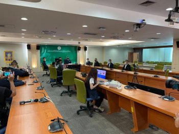 สำนักงานตำรวจแห่งชาติและกระทรวงดิจิตอลฯ  บุก! ตรวจสอบการกระทำความผิดเสนอข่าวเท็จ