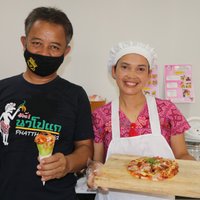 พิซซ่าหน้าทะลัก อร่อยแบบจุกๆ ถูกใจนักชิม