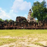 เที่ยวชมปราสาทหินพนมวัน โบราณสถานอารยธรรมขอม