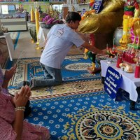 แห่ขอเลขเด็ดไอ้ไข่เงิน-ไข่ทอง เด็กวัดสุขอารีย์หลังให้โชคมา 9 งวด