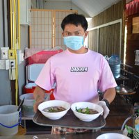 ก๋วยเตี๋ยวชามละ 20 บาท อร่อยถูกใจคนรายได้น้อย