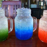 ย้อนอดีต! ร้านอาหารตกแต่งภาพวาด มานะ มานี ปิติ ชูใจ แบบเรียนภาษาไทย