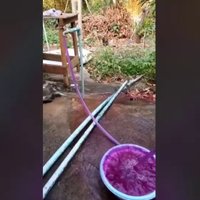 หวานเจี๊ยบ! หนุ่มโพสต์ น้ำประปาสีนี้เคยเห็นไหม สีแดงโซดา