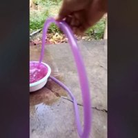 หวานเจี๊ยบ! หนุ่มโพสต์ น้ำประปาสีนี้เคยเห็นไหม สีแดงโซดา
