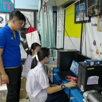 รักหมดใจ ครูหัวใจเทวดา! ครูหนุ่มสละเงินเดือน หาเงินซื้อคอมให้นักเรียนมาตลอด 10 ปี