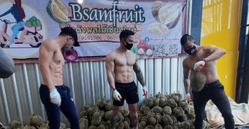 อร่อยกล้ามแน่น! ทุเรียนหุ่นแซ่บ บริการส่งด้วยซุบเปอร์ไบค์