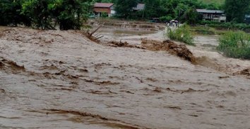 พ่อเมืองน่านสู้เต้มที่ รับมือฝนตกพิษ "พายุซินลากู"