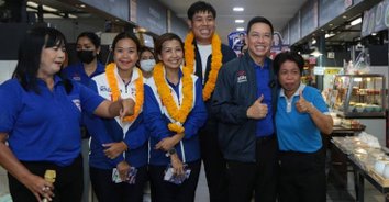 “พุทธิพงษ์” นำทัพ รวมพลผู้สมัครภูมิใจไทย ลุยหาเสียง ตลาดบองมาเช่ เขตจตุจักร