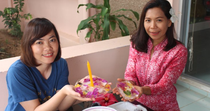 //s.isanook.com/ss/0/ud/0/3498/loykrathong-yala.jpg