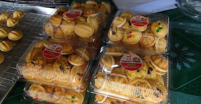 ร้านขายขนมใจบุญ