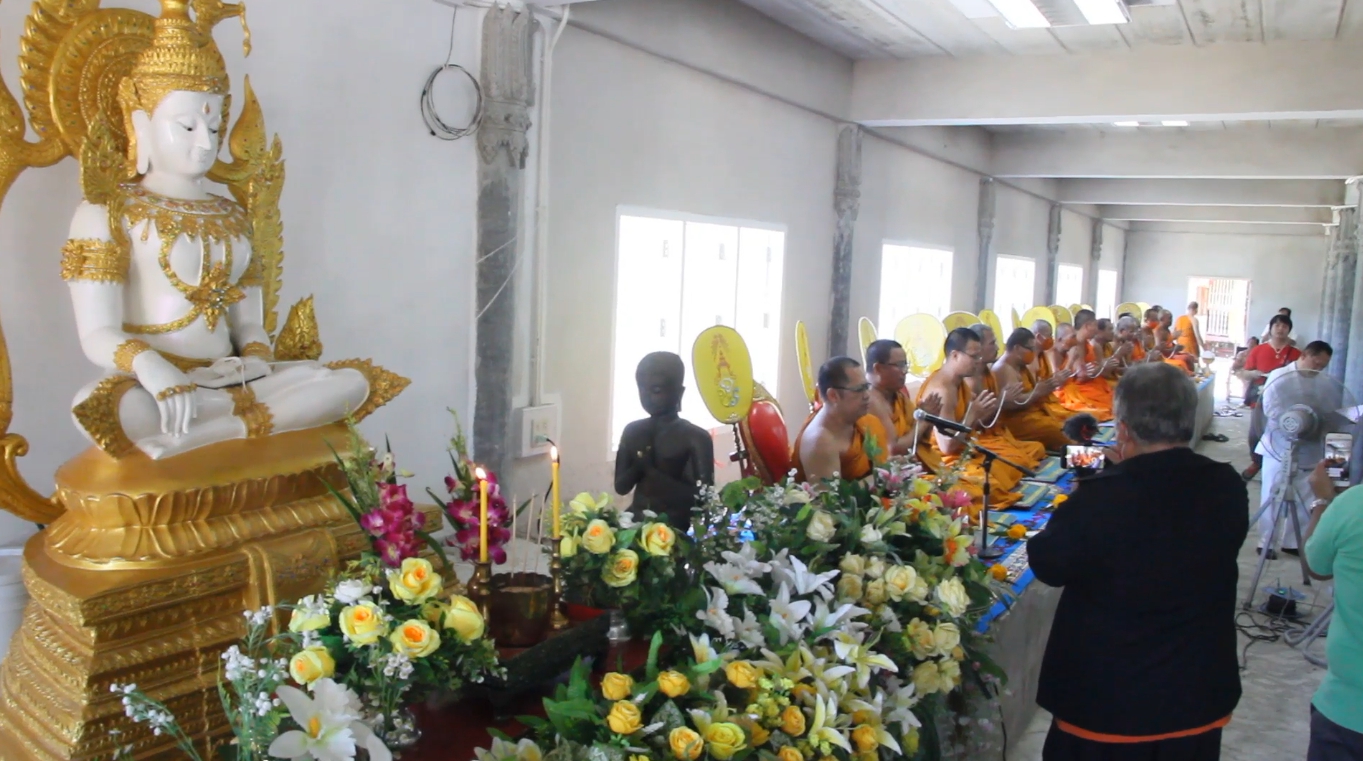 เลขเด็ด! แห่ดูเลขเด็ดหางประทัดวัดบางปลาหมอ นำไปเสี่ยงโชค