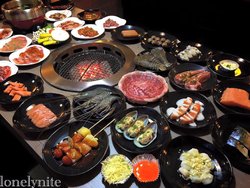 Buffet ปิ้งย่าง+ชาบูราคาเบาๆใจกลางสุขุมวิท รวมกุ้งแม่น้ำ แซลมอน ไข่กุ้ง แถมชีสแบบไม่อั้น