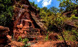 สุดอัศจรรย์ "พระพุทธรูปแกะสลัก บนผาหินทราย" วัดเขาซับพงโพด Unseen เมืองนครราชสีมา