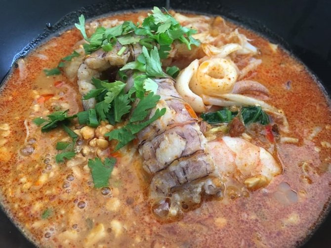 ร้านก๋วยเตี๋ยว : ก๋วยเตี๋ยวกั้ง บ้านเพ