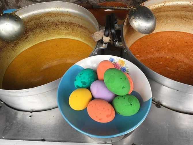 39509741_2101615766770874_111