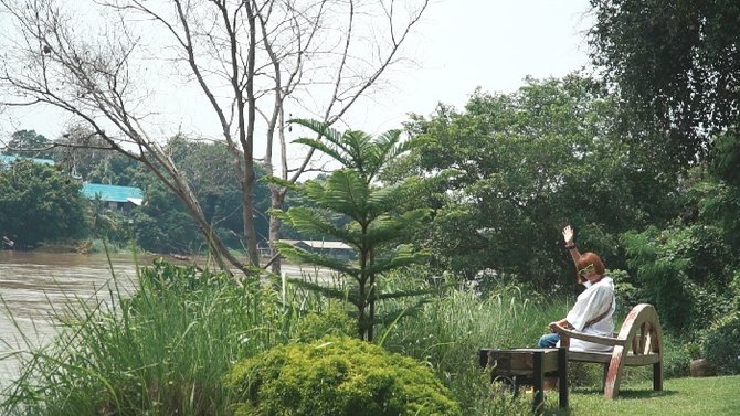 coffeepleaseinthegarden2_4