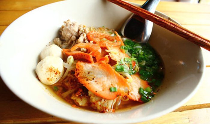 ตลาดน้ำบางน้อย แวะชิมแวะเที่ยว