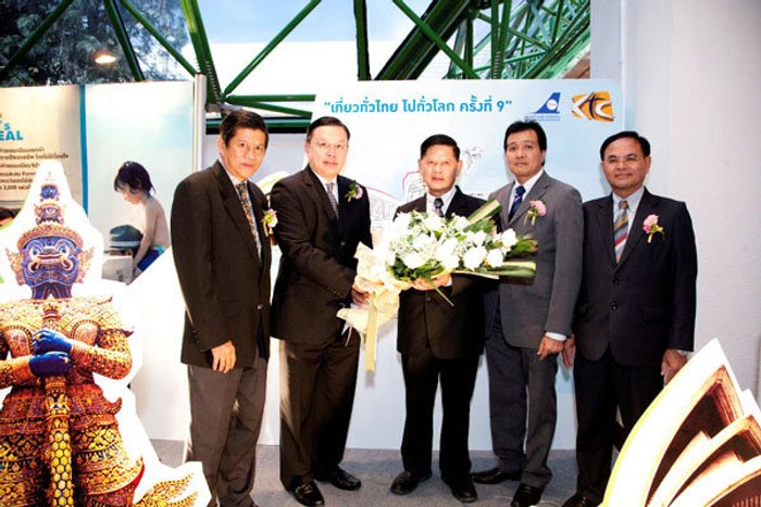 ฯพณฯ รองนายกรัฐมนตรีให้เกียรติเยี่ยมชมบูธเคทีซี