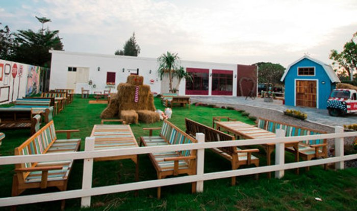 ร้านสวีทฟาร์ม (sweet farm) อาหารดี ดนตรีสด
