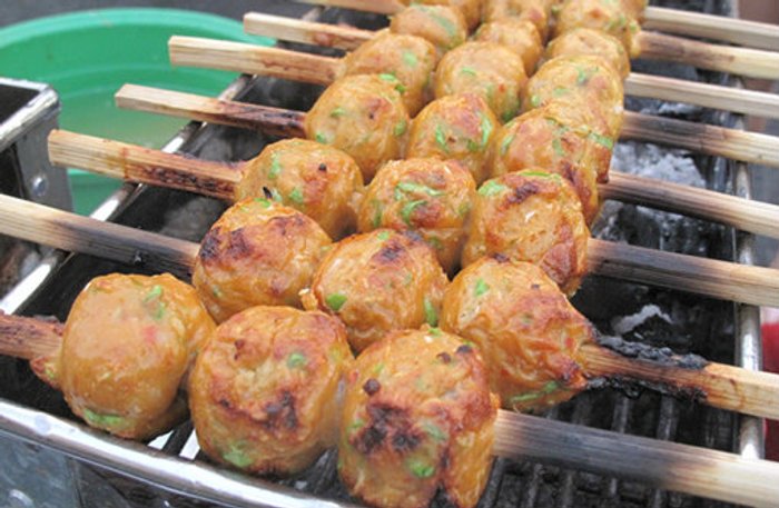 ชม ชิม แชะ อาหารพื้นบ้าน ขนมพื้นเมืองในงาน หัวหินรำลึก