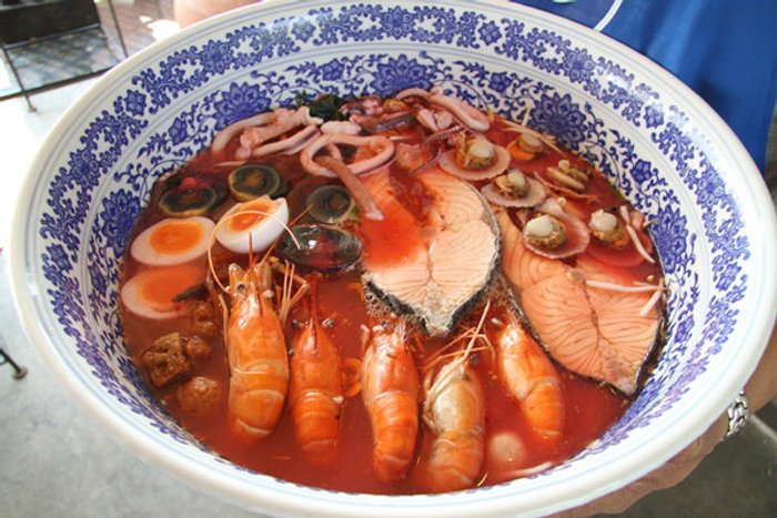 5 ร้านอาหารจานยักษ์ อร่อยสะใจคนกินโคตรจุ!
