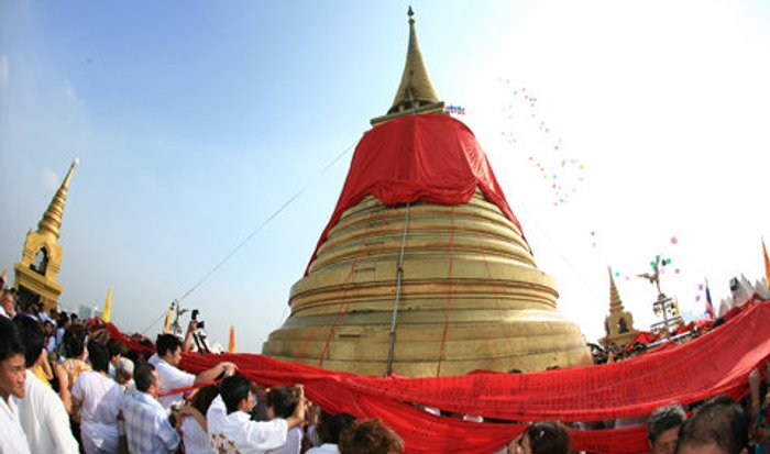 งานภูเขาทอง 2556 เที่ยวงานวัดที่เก่าแก่ที่สุดอีกแห่งในเมืองไทย