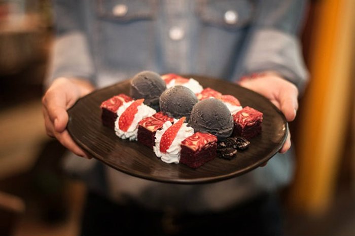 "Tropical Monkey" ร้านไอติม เก๋ๆ แห่ง Central Embassy