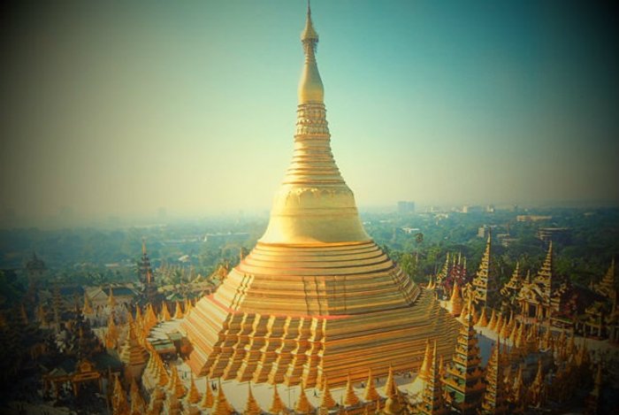 รีวิว "ไหว้พระเสริมดวง" วัดไหนฮิต คนไทยชอบไปในประเทศพม่า