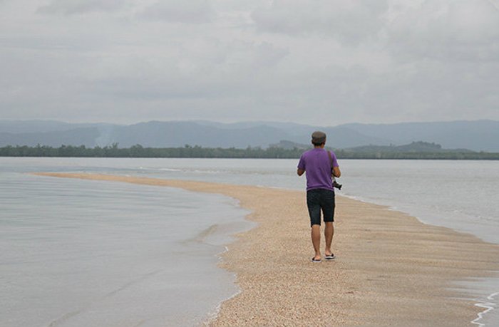 เที่ยวสันหลังมังกร ชมหาดหินเหล็ก แหล่งท่องเที่ยวสุดสวยเมืองสตูล