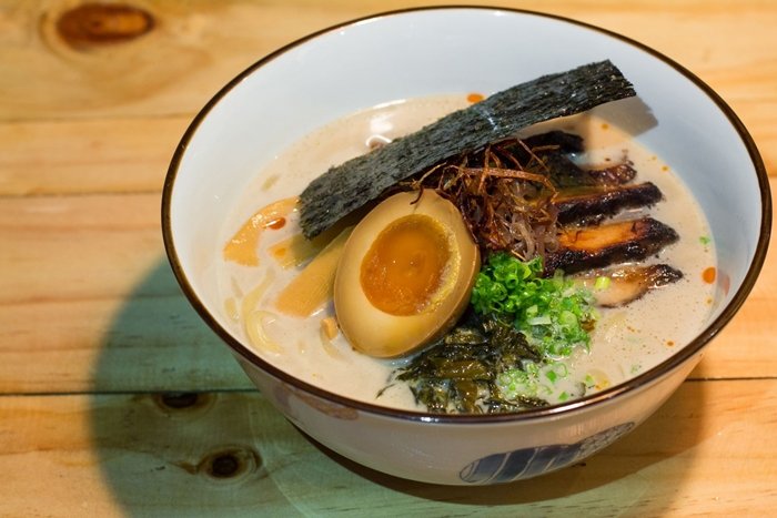 JUBEI IZAKAYA ร้านอาหารกึ่งบาร์สไตล์ญี่ปุ่นที่มีไอดอลเป็นซามูไร