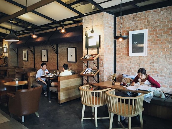 Casa Lapin ร้านกาแฟสุดเก๋ในสไตล์.. Industrial Loft