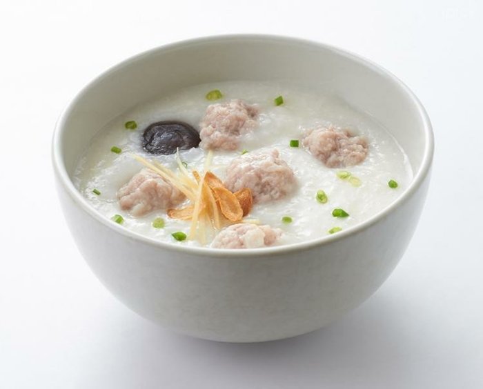 ไม่ต้องทนหิวตอนดึก ๆ อีกต่อไปกับ 8 ร้านอร่อยจนพุงกาง