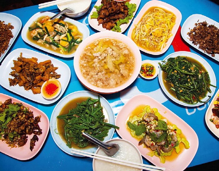 ข้าวต้มนายเจือ ความเก๋าที่มาแล้วไม่กินถือว่าตกสวรรค์
