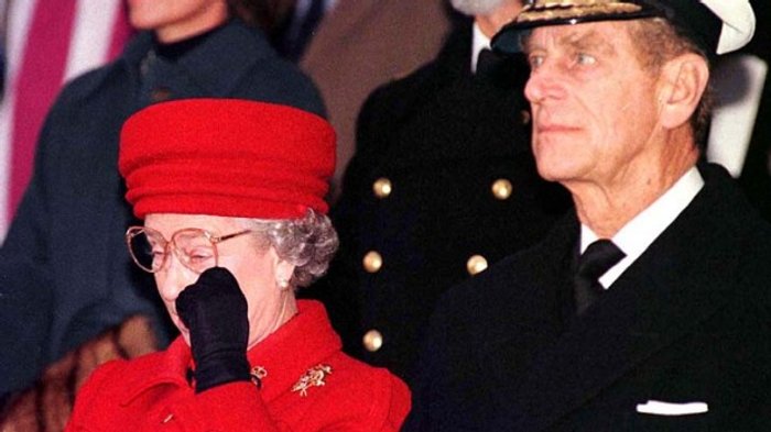 เรือที่ควีนอลิซาเบทยังต้องเช็ดน้ำตา “Royal Yacht Britannia” - เอดินบะระ